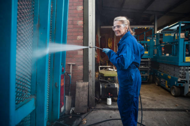 Best Factory Floor Cleaning  in Tokeneke, CT